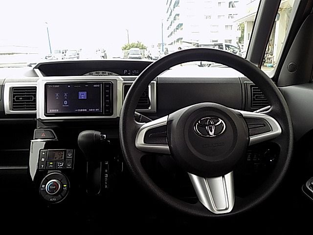 Toyota Pixis Mega 2019-09 23284-1
