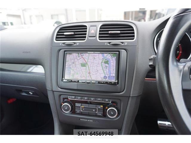 VolksWagen GOLF 2011-10 227388-9