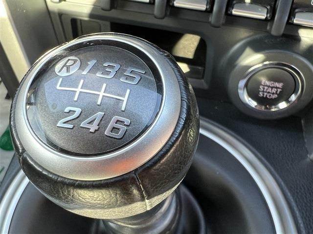 Subaru BRZ 2016-09 10898-5