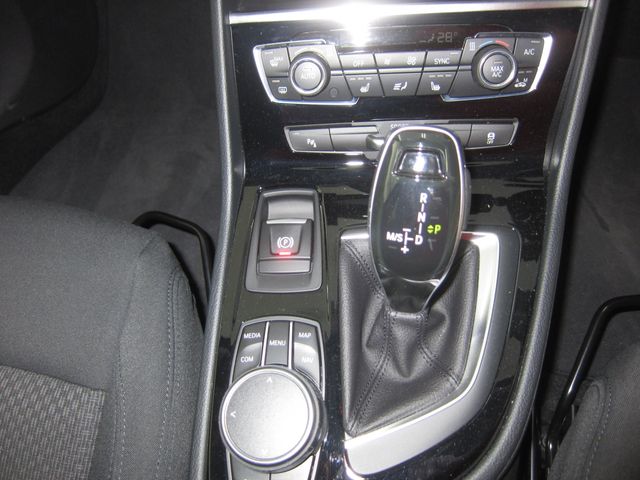 Bmw 2 SERIES 2019-08 1269-17