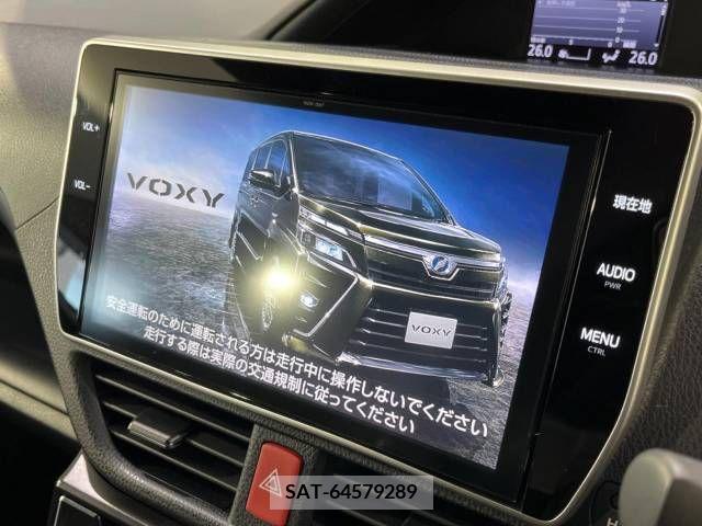 Toyota VOXY 2017-11 212879-3