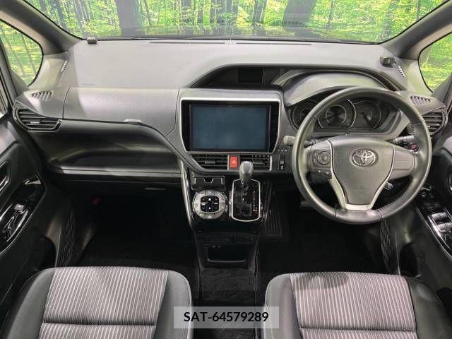Toyota VOXY 2017-11 212879-1