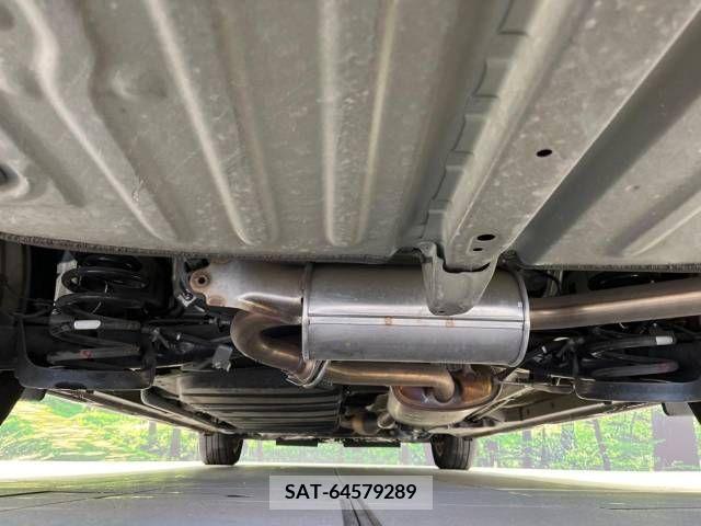 Toyota VOXY 2017-11 212879-19