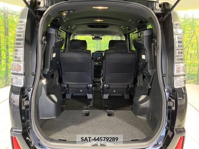 Toyota VOXY 2017-11 212879-10