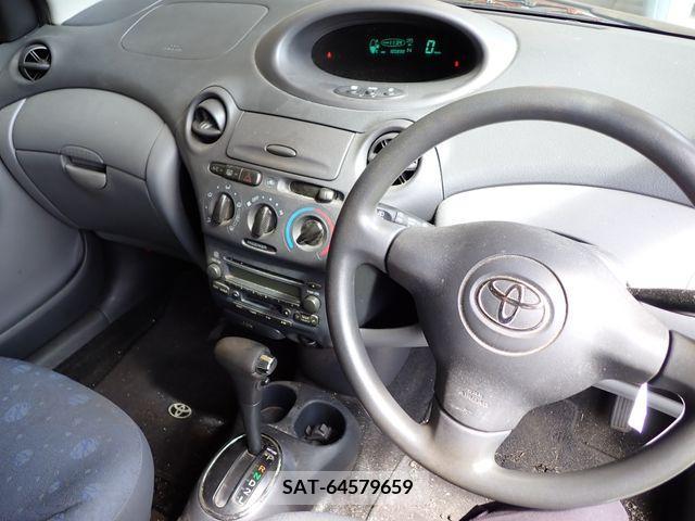 Toyota VITZ 2002-11 288584-11