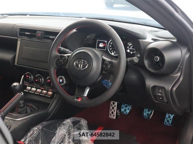 Toyota 86 2023-06 241308-1