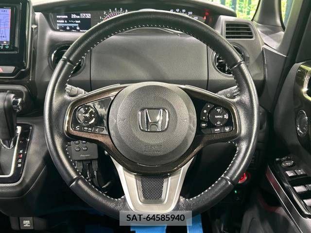Honda N BOX CUSTOM 2017-11 329823-11