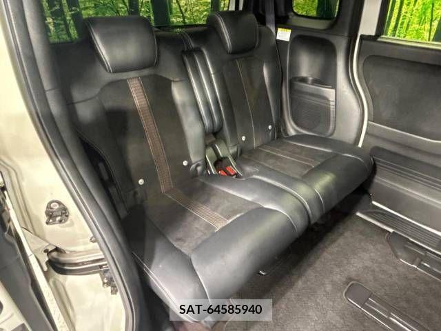 Honda N BOX CUSTOM 2017-11 329823-9