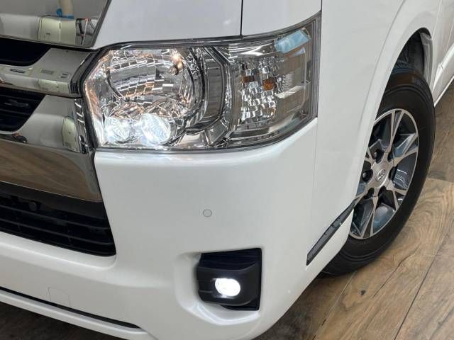 Toyota HIACE VAN 2022-07 190813-12