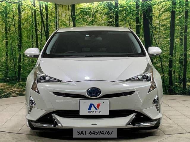 Toyota PRIUS 2017-01 322548-14