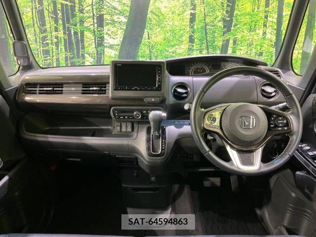 Honda N BOX CUSTOM 2019-10 209054-1
