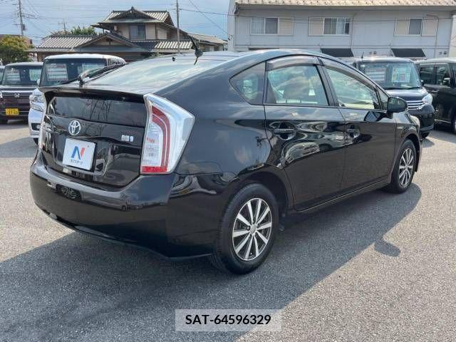 Toyota PRIUS 2012-04 366612-17