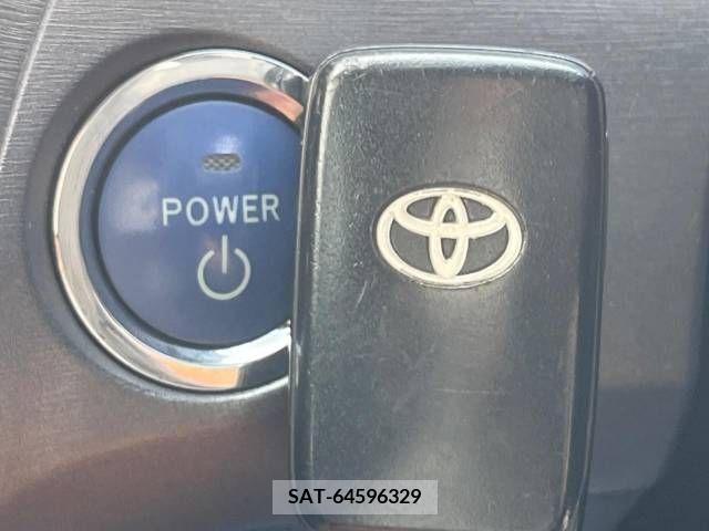 Toyota PRIUS 2012-04 366612-7