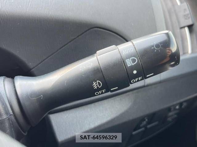 Toyota PRIUS 2012-04 366612-6