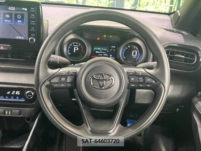 Toyota YARIS 2023-06 371442-11