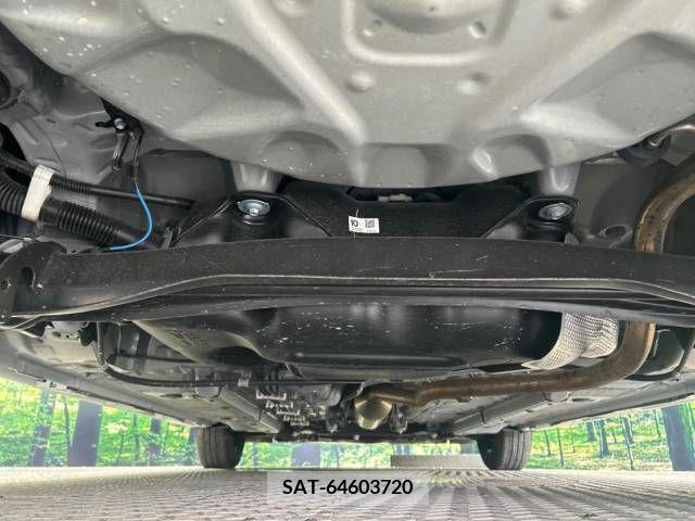 Toyota YARIS 2023-06 371442-19