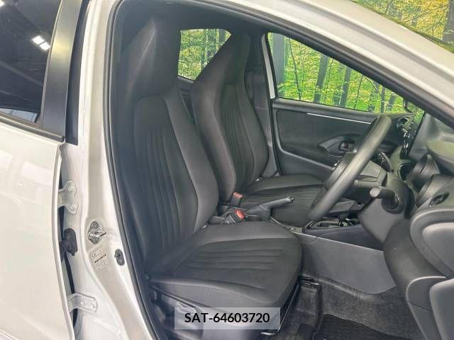 Toyota YARIS 2023-06 371442-8