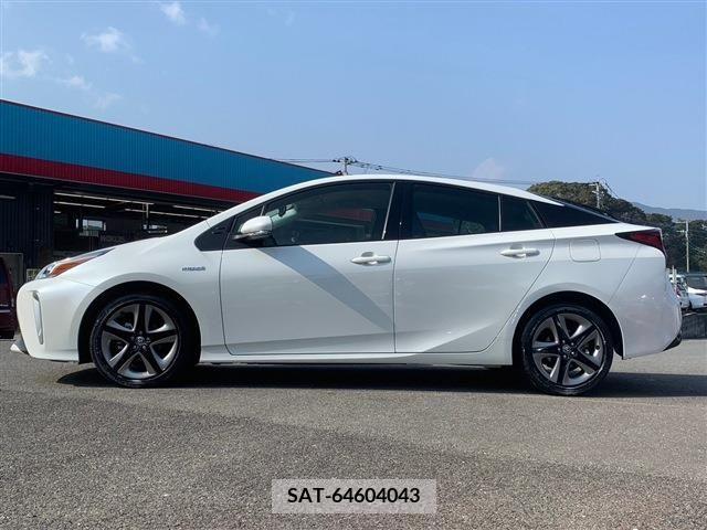 Toyota PRIUS 2020-02 255325-6
