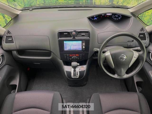 Nissan SERENA 2011-08 367700-1