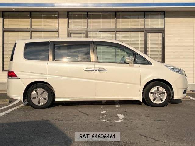 Honda e 2007-03 219894-17