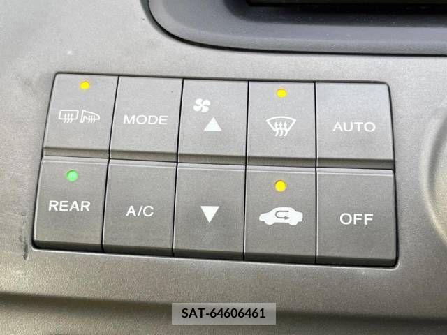 Honda e 2007-03 219894-6
