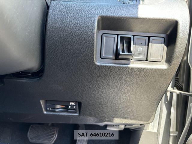 Suzuki SWIFT 2013-02 369068-5