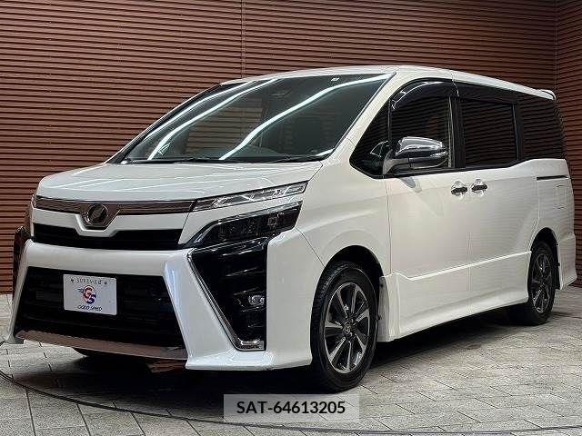 Toyota VOXY 2019-06 335416-14