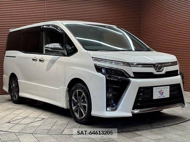 Toyota VOXY 2019-06 335416-13
