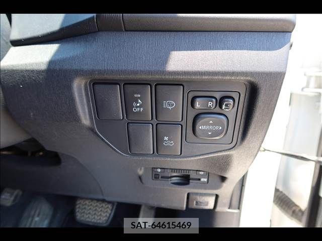 Toyota PRIUS 2013-11 322153-25