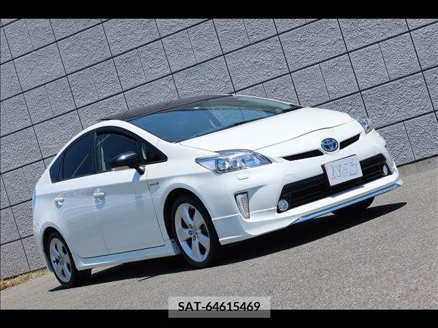 Toyota PRIUS 2013-11 322153-5