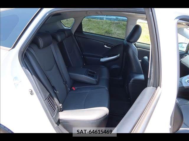Toyota PRIUS 2013-11 322153-14