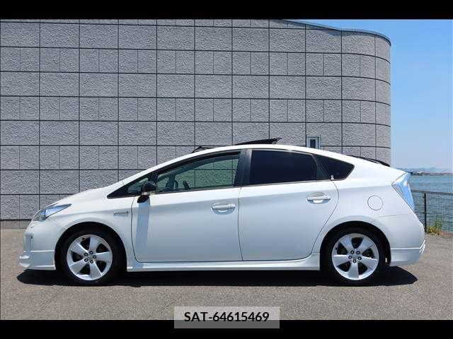 Toyota PRIUS 2013-11 322153-2