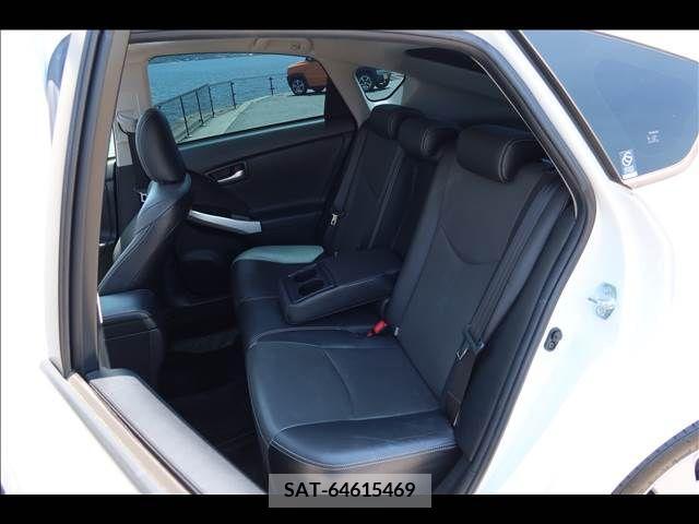 Toyota PRIUS 2013-11 322153-18
