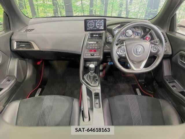 Honda S660 2018-06 308059-1