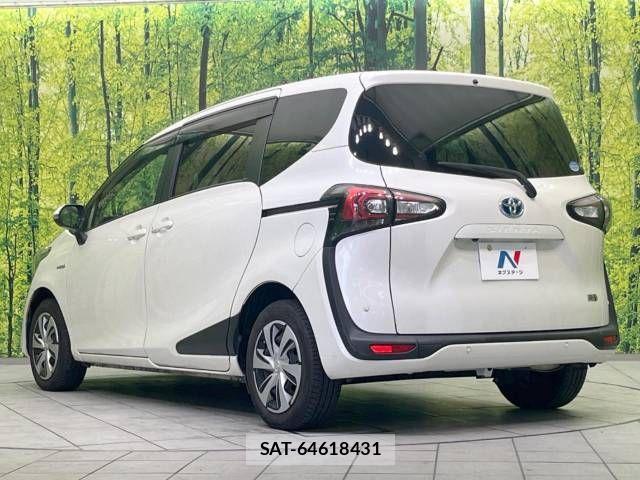 Toyota SIENTA 2019-11 450773-18