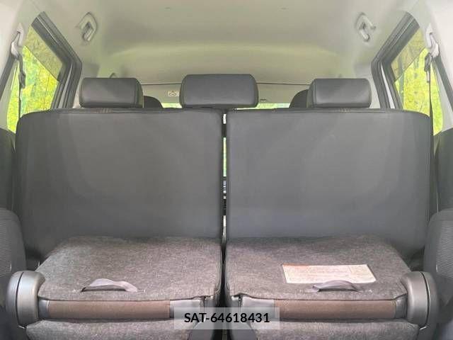 Toyota SIENTA 2019-11 450773-11