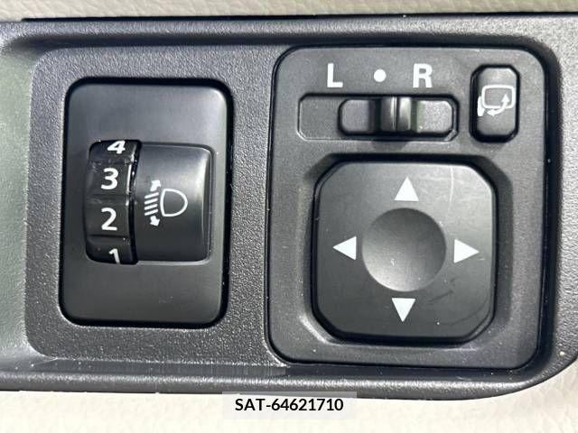 Nissan DAYZ 2017-08 323401-6