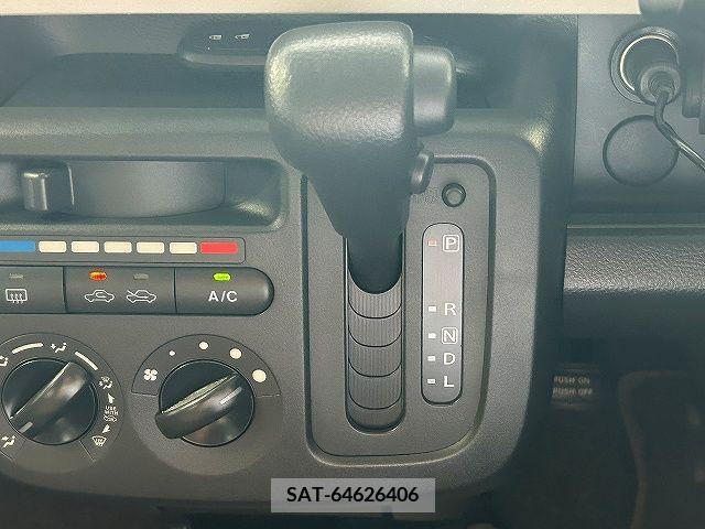 Nissan MOCO 2013-02 324582-19