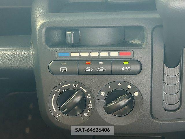 Nissan MOCO 2013-02 324582-14