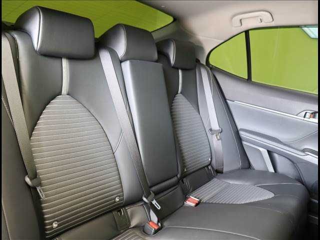 Toyota CAMRY HYBRID 2022-10 182522-25