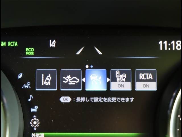 Toyota CAMRY HYBRID 2022-10 182522-12
