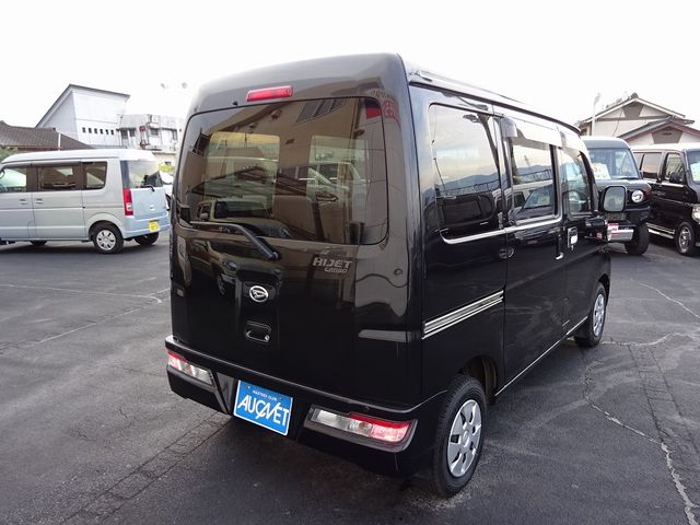 Daihatsu HIJET CARGO 2020-11 183989-3
