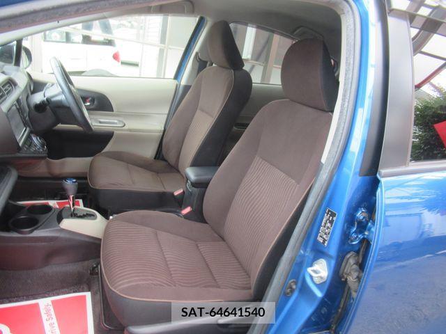 Toyota AQUA 2012-03 382942-12