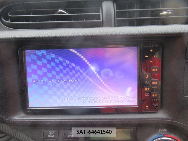Toyota AQUA 2012-03 382942-19
