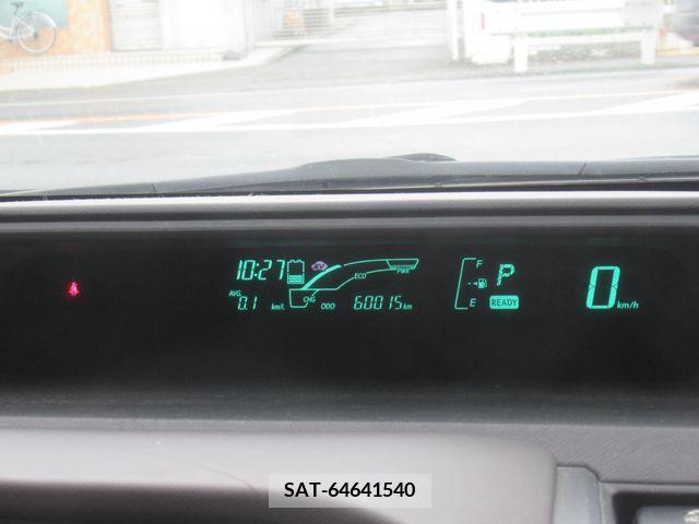 Toyota AQUA 2012-03 382942-18