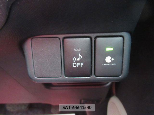 Toyota AQUA 2012-03 382942-24