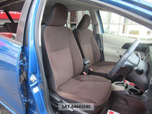Toyota AQUA 2012-03 382942-16