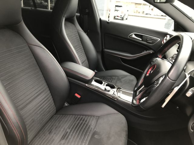 Mercedes Benz CLA-CLASS 2014-12 195751-10
