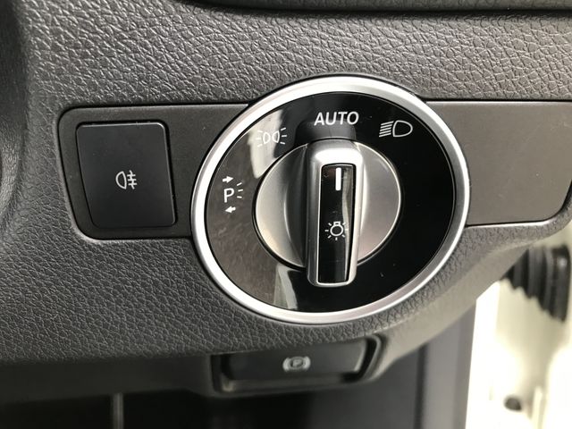 Mercedes Benz CLA-CLASS 2014-12 195751-24