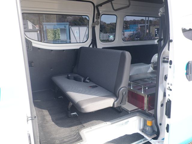 Nissan NV350 Caravan 2016-09 586-6